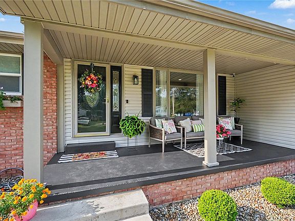 4th image of 118 Robinwood Dr