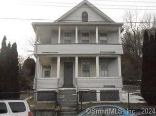 106 Smith St, Derby, CT 06418