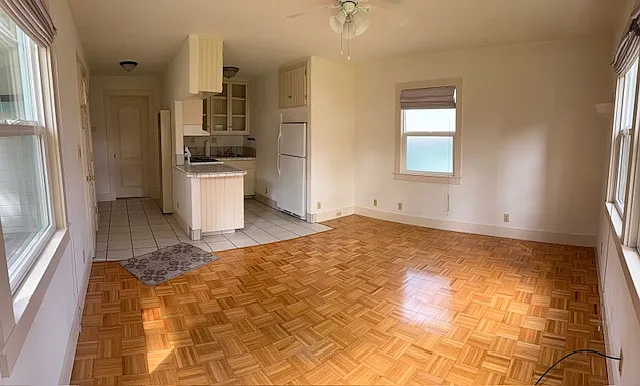 1090 Poplar Ave — Photo 9