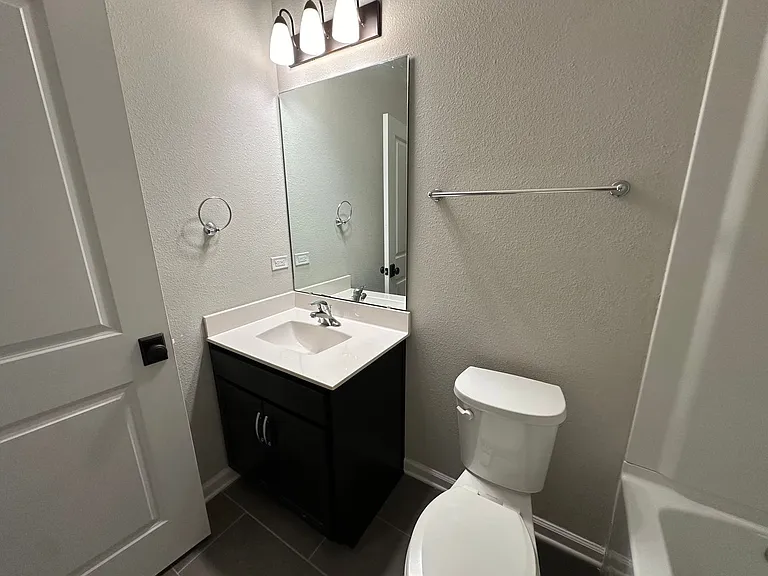 61 Pinebury Ln — Photo 10
