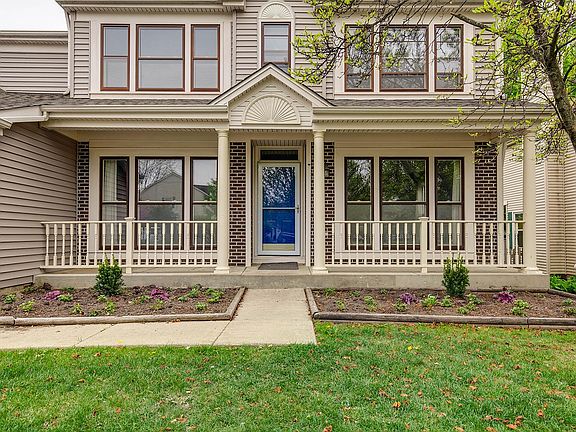 2nd image of 899 Belle Isle Ln
