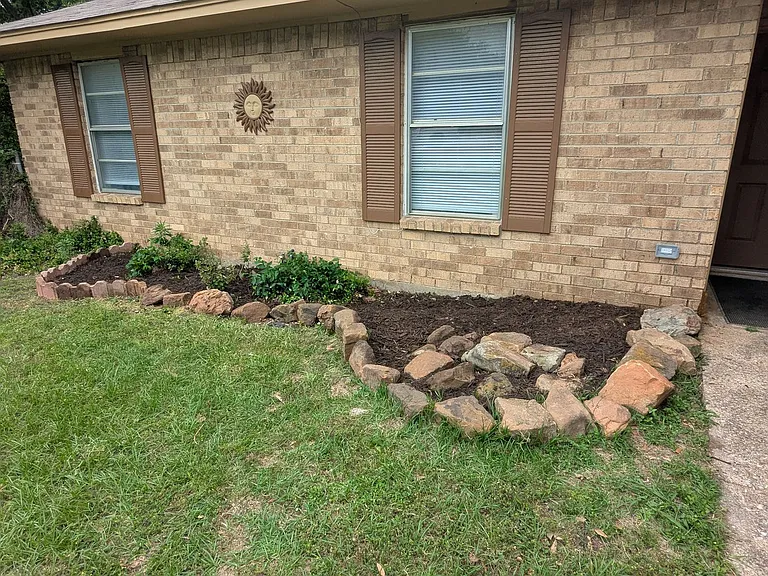 12419 Sparrow Ct — Photo 2