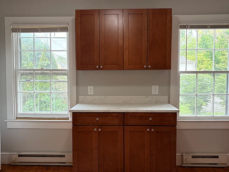 216 E Main St — Photo 11