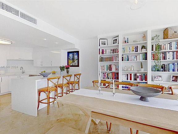 5th image of 1408 Brickell Bay Dr APT 808