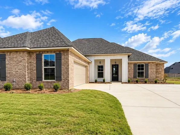 209 Woodcrest Dr, Stonewall, LA 71078