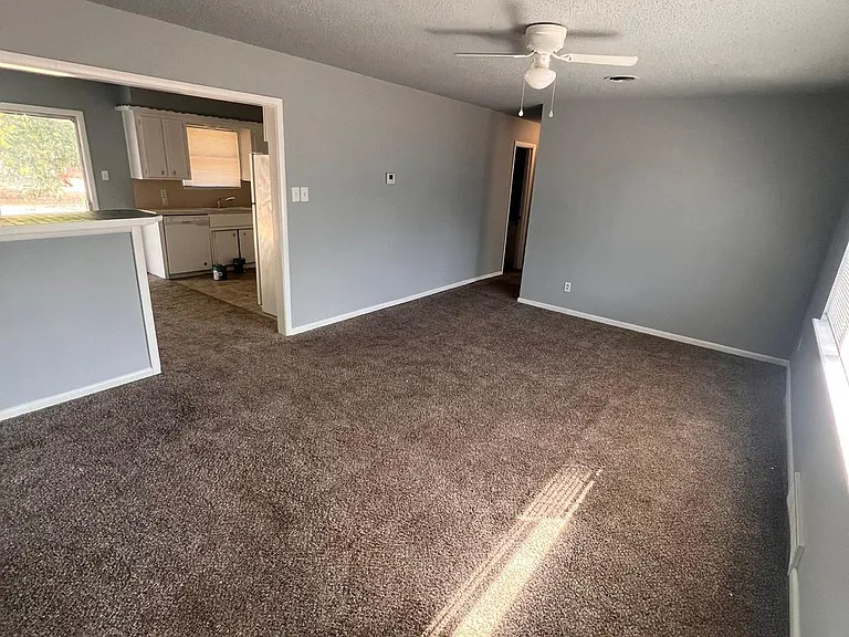3828 NW Ferris Ave — Photo 10