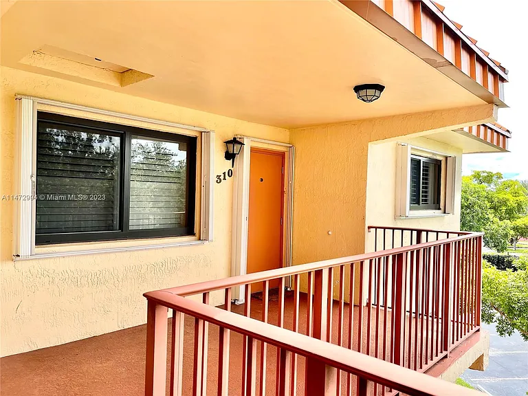7451 NW 16th St #310 — Photo 33