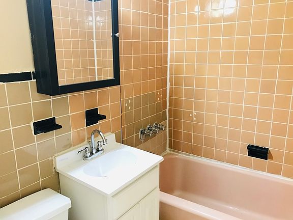 5th image of 238 New York Ave APT 2A