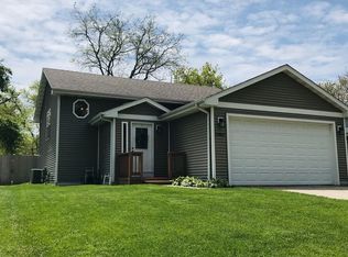 24837 67th St, Salem, WI 53168