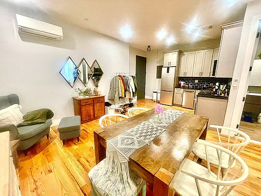 Rented by Doorway NYC, LLC | media 24