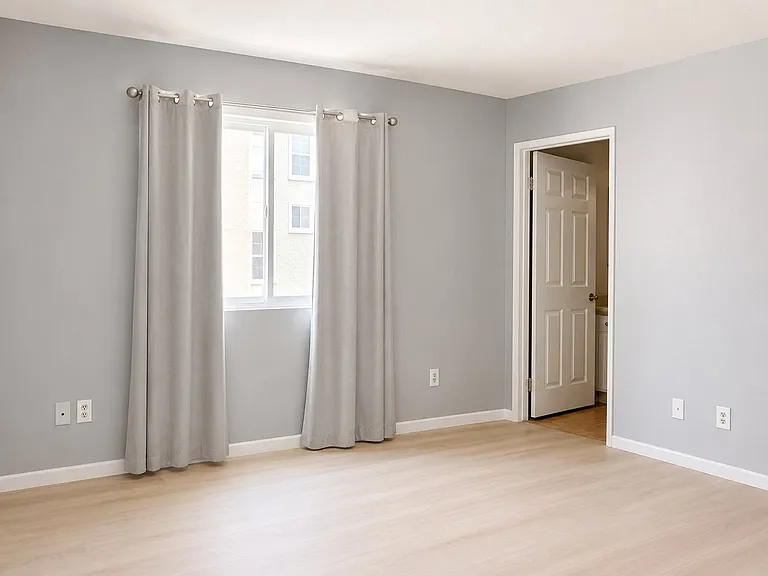 7035 Woodley Ave #130 — Photo 7