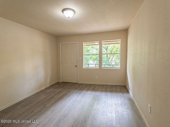 4th image of 2716 Rutledge Ave