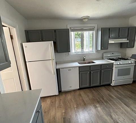 5th image of 43 Trafford St
