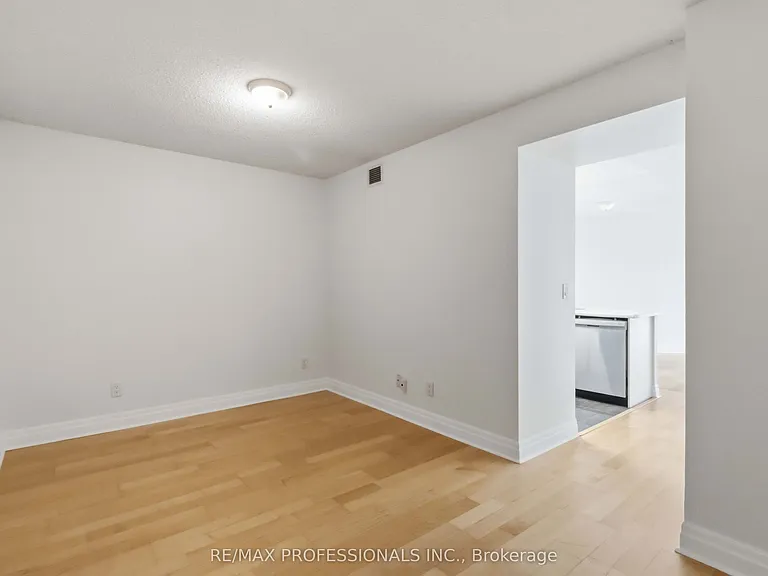 2121 Lake Shore Blvd W #607 — Photo 5