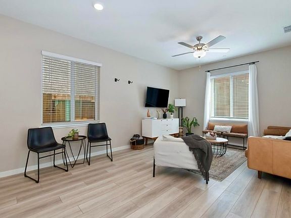 2nd image of 2985 Bowery Ln