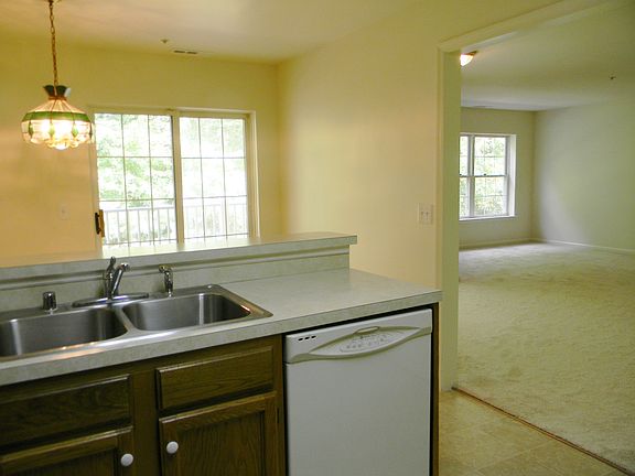 Kitchen and breakfast rm.