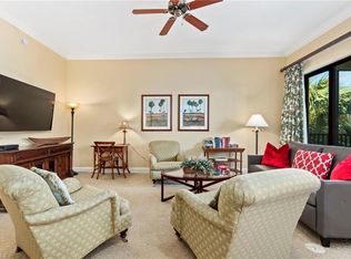 1015 Sandpiper St #D-205, Naples, FL 34102