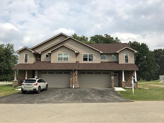 Right side of duplex is unit 1018