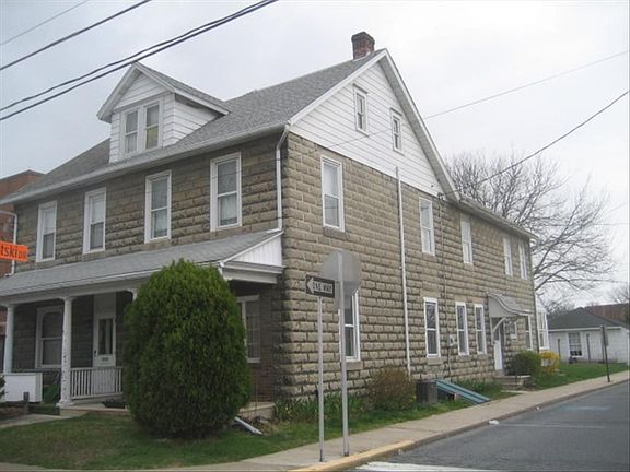 3rd image of 1601 Lincoln Ave