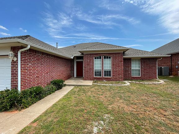 2nd image of 509 NW 172nd Pl