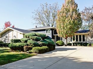 1602 Holly Ave, Darien, IL 60561