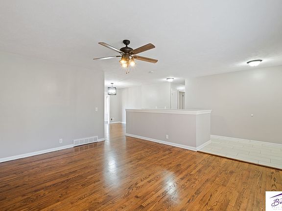 3rd image of 3117 S 112th St