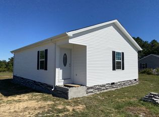 569 Mason Everette Rd, Belvidere, TN 37306