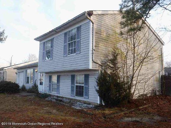 4th image of 2 Mizzen Dr