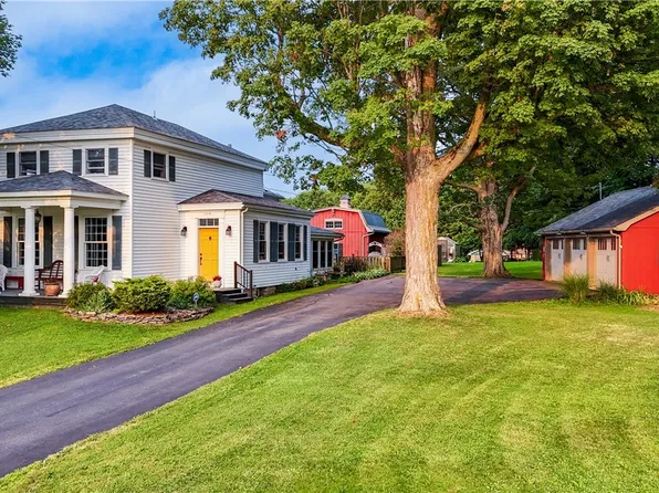 2518 Church Rd, Sauquoit, NY 13456