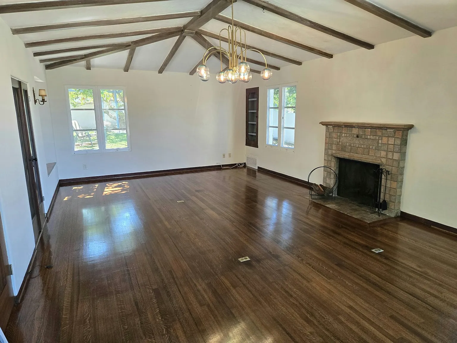 3539 Elliott Street — Photo 4