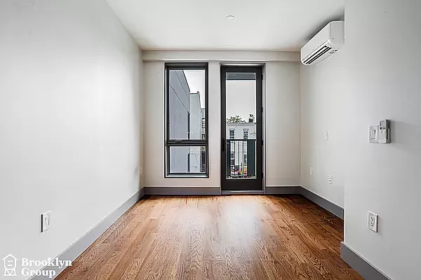 1894 De Kalb Ave #2A — Photo 4