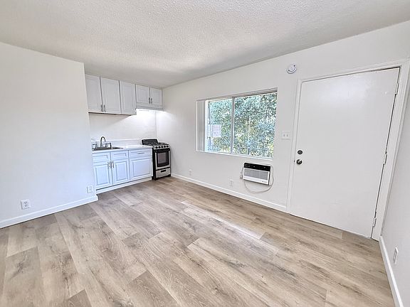 2nd image of 11130 Victory Blvd APT 8