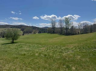 2 Canning Factory Rd SW, Floyd, VA 24091