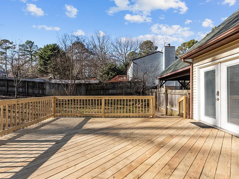 2321 Sierra Dr — Photo 27