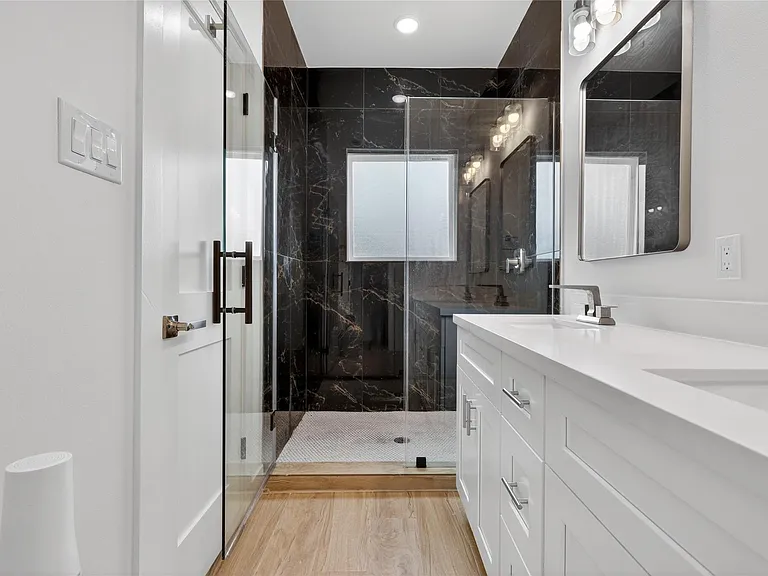 1067 Ferguson Way — Photo 31