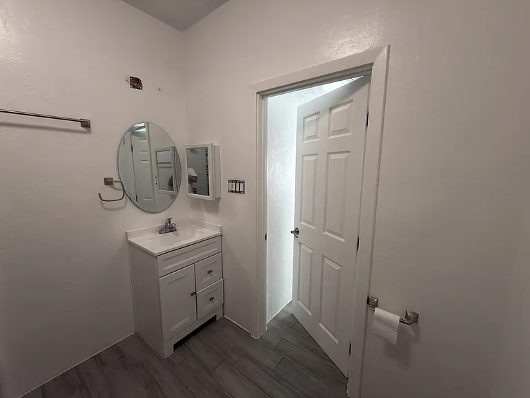 2321 E 6th St #1 — Photo 22