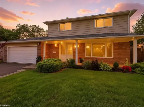 307 Erindale Dr, Burlington, ON L7L 4T3