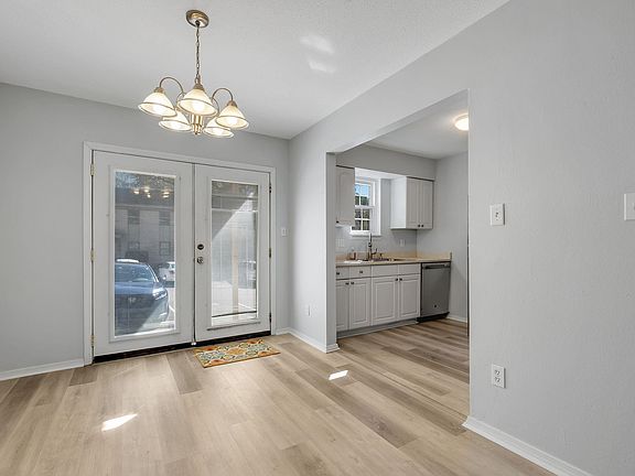 2nd image of 1951 N Meridian Rd APT 35