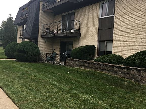 3rd image of 11131 S 84th Ave APT 2B