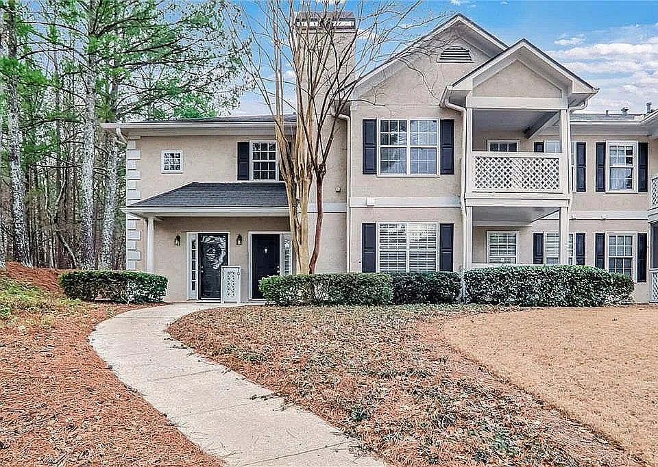 703 PEACHTREE FOREST AVENUE 