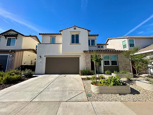 4000 Salt Point Way Photo 1