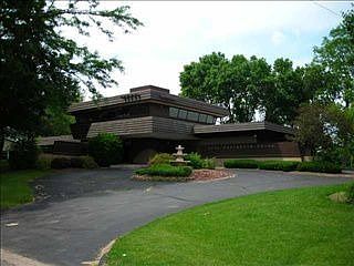 3rd image of 2606 Dartmouth Dr
