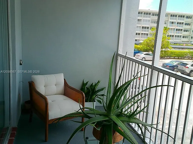 215 SE 3rd Ave #206A — Photo 34