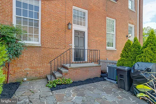 821 S Sharp St Photo 1