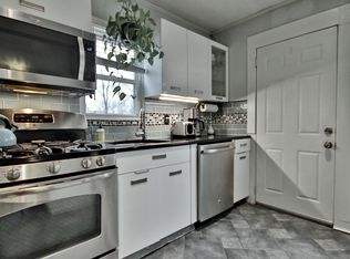16 Bergen St, Glen Rock, NJ 07452