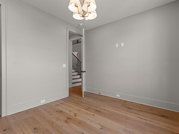 4th image of 1337 London Woods Way #15