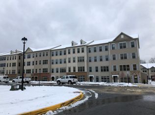 14845 Chrysler Ct #33, Woodbridge, VA 22193
