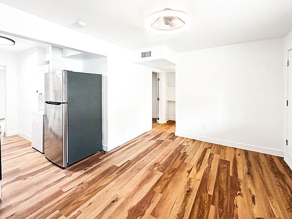 4th image of 1840 N 51st St #1846-5