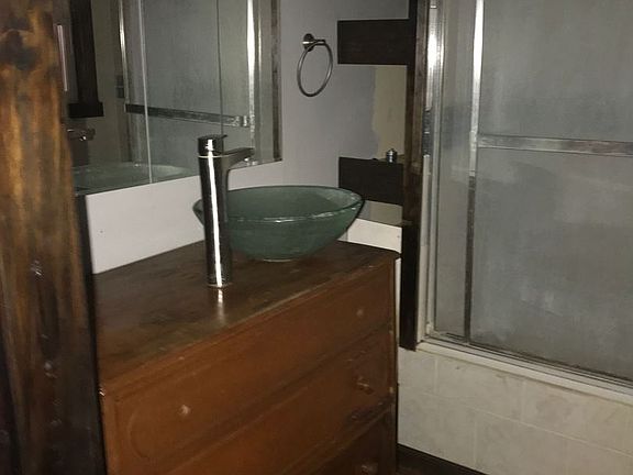 2nd image of 605 1/2 N 13th St