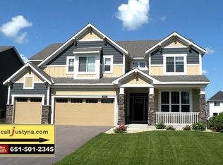 2986 Frontier Dr, Woodbury, MN 55129